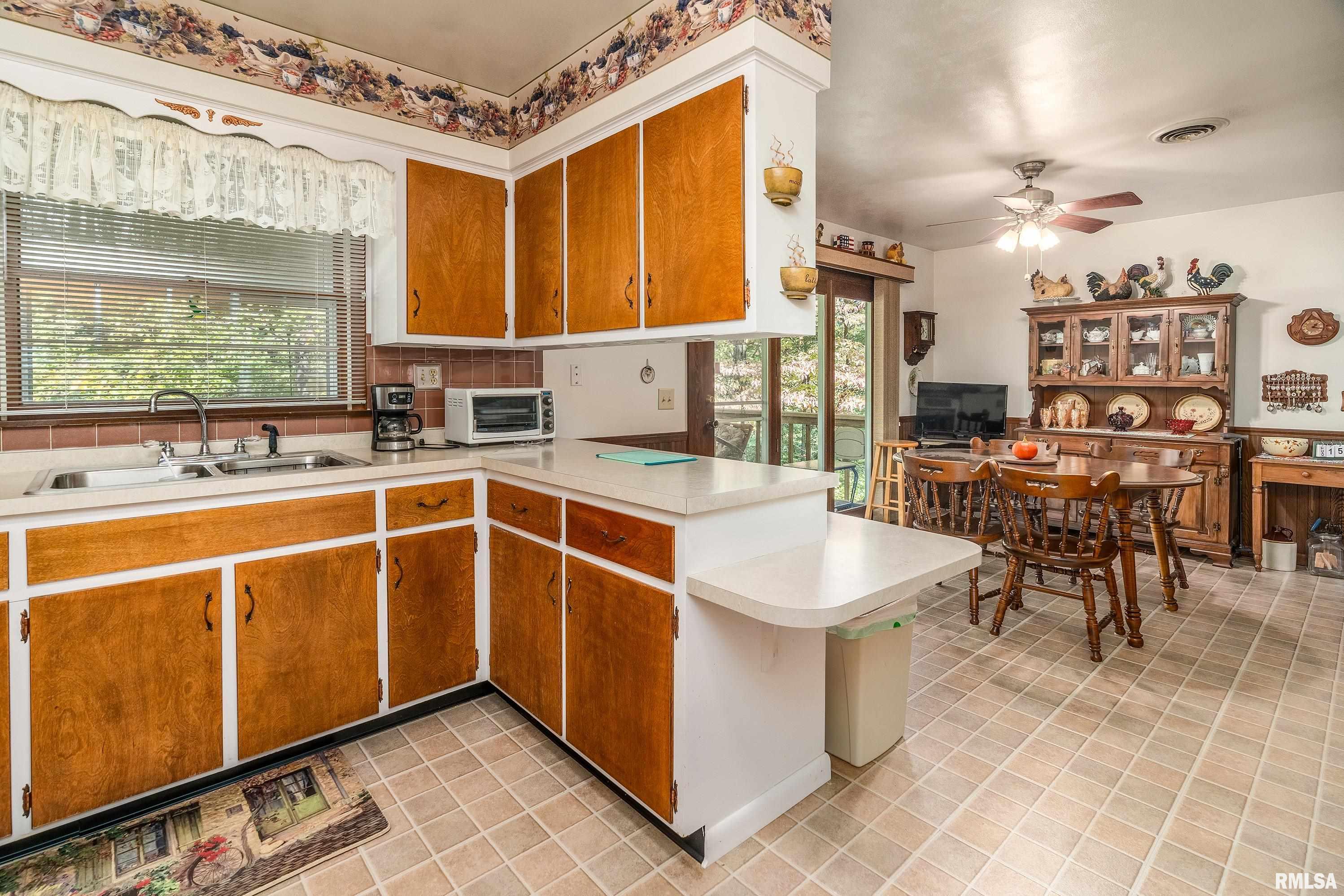 211 Raccoon Valley Road Makanda, IL 62958 - Photo 14 of 35 Gallery Image 14