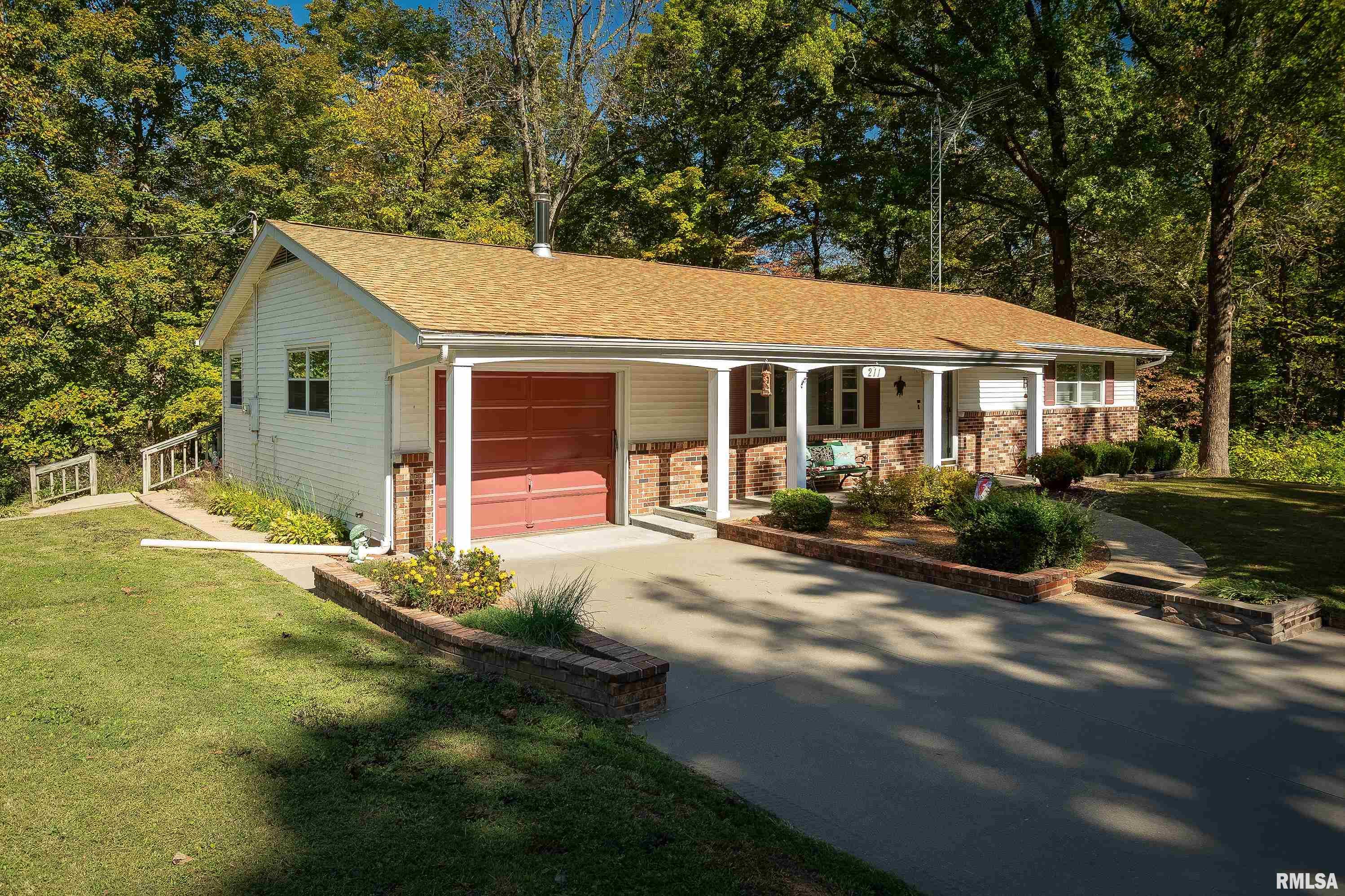211 Raccoon Valley Road Makanda, IL 62958 - Photo 2 of 35 Gallery Image 2
