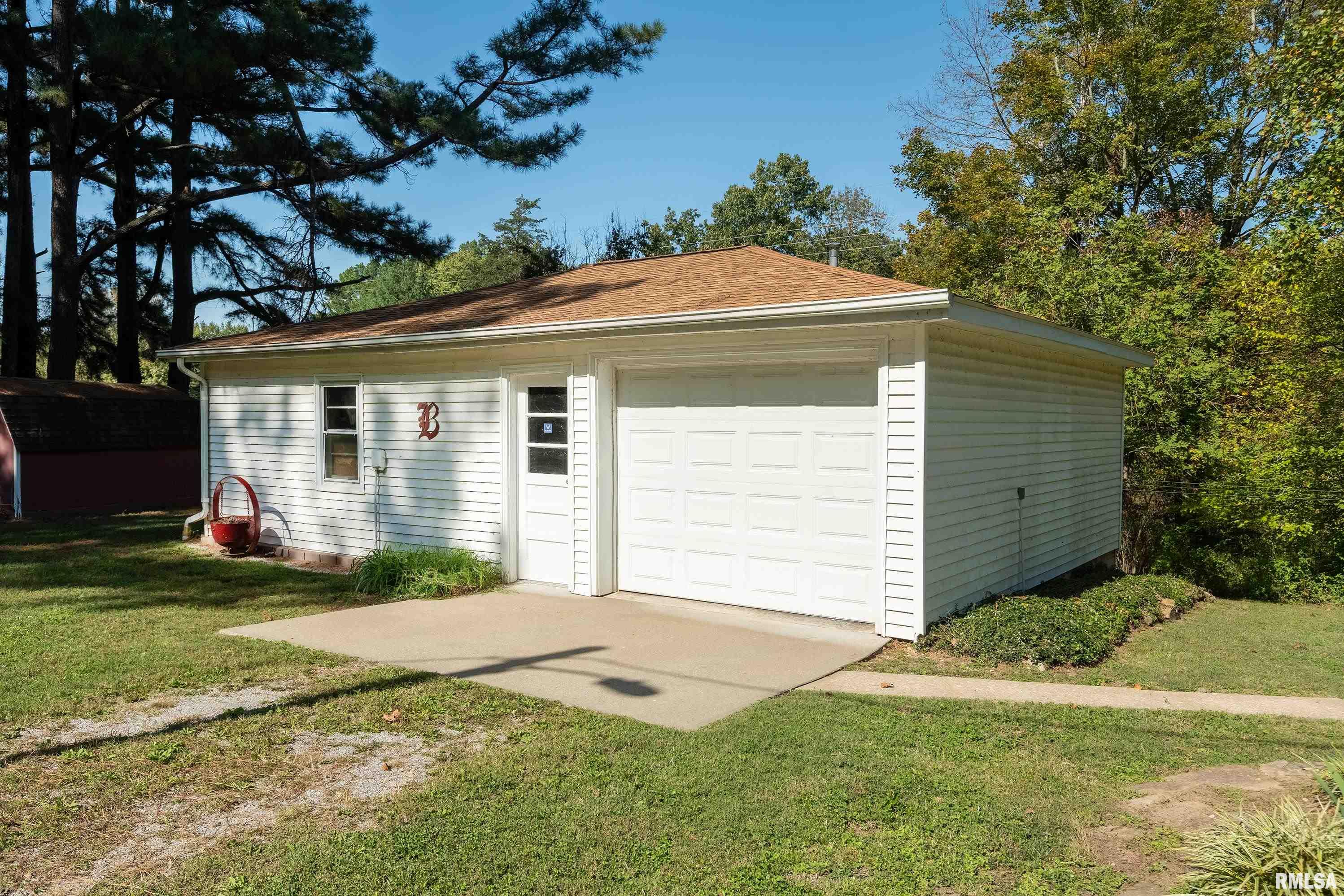 211 Raccoon Valley Road Makanda, IL 62958 - Photo 27 of 35 Gallery Image 27
