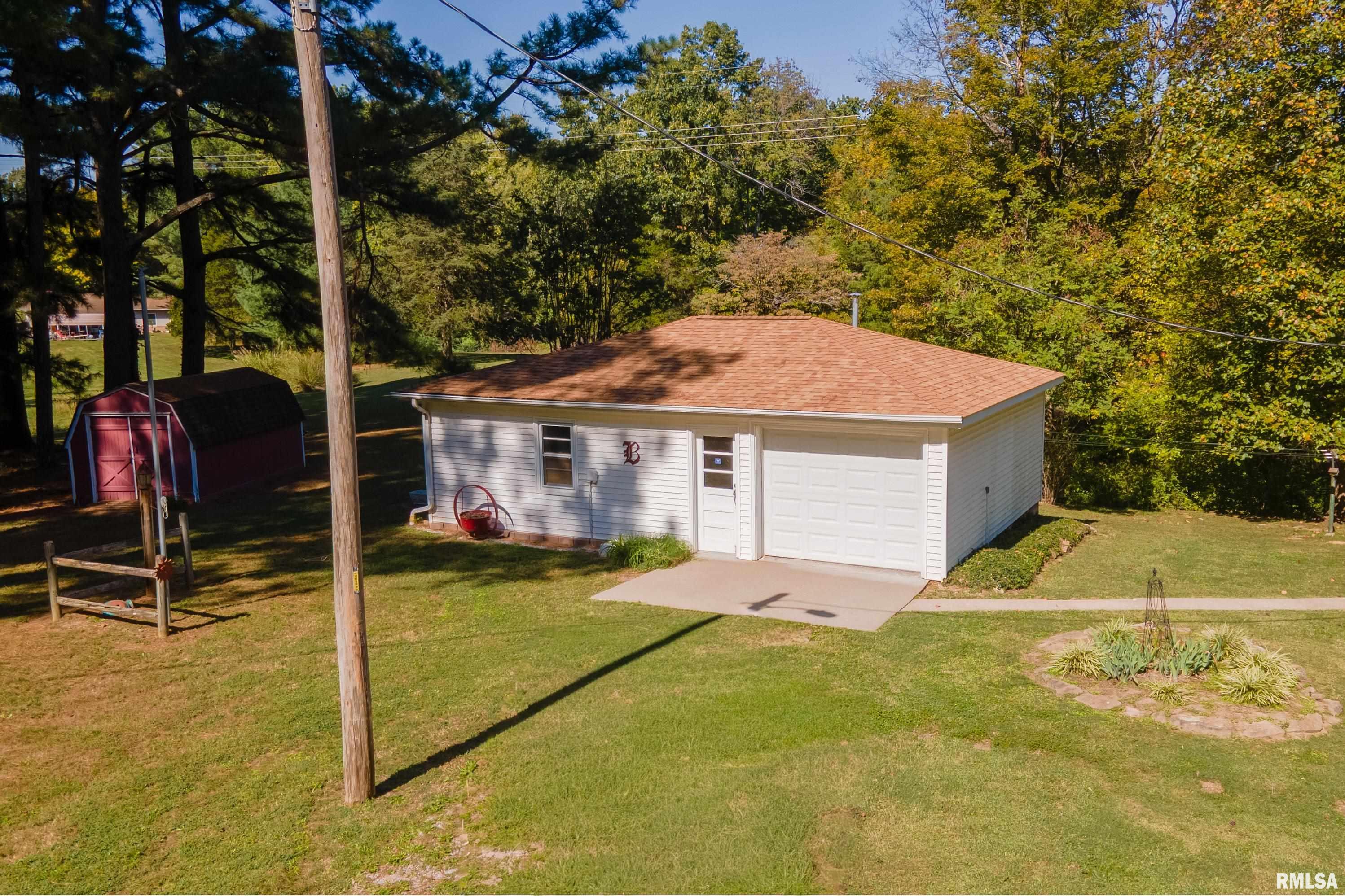 211 Raccoon Valley Road Makanda, IL 62958 - Photo 29 of 35 Gallery Image 29