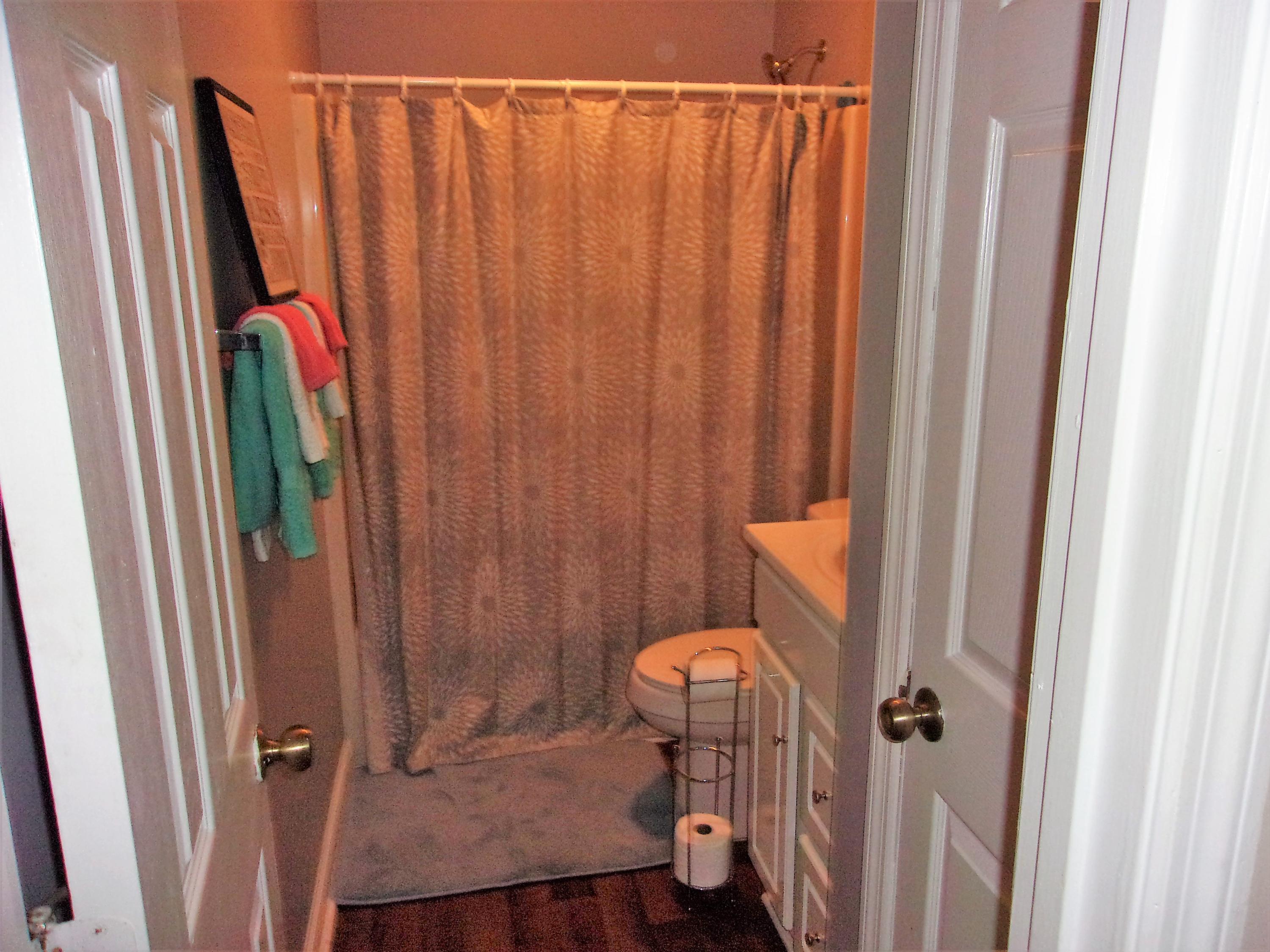 1422 Wilson Road Knoxville, TN 37912 - Photo 21 of 21 100_1131