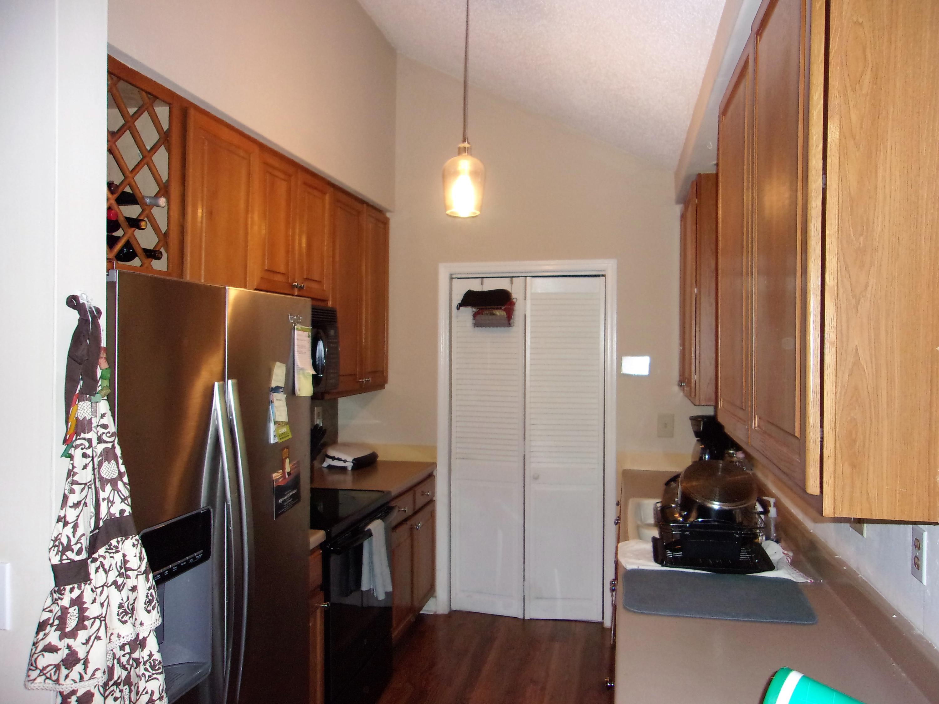 1422 Wilson Road Knoxville, TN 37912 - Photo 7 of 21 100_1122