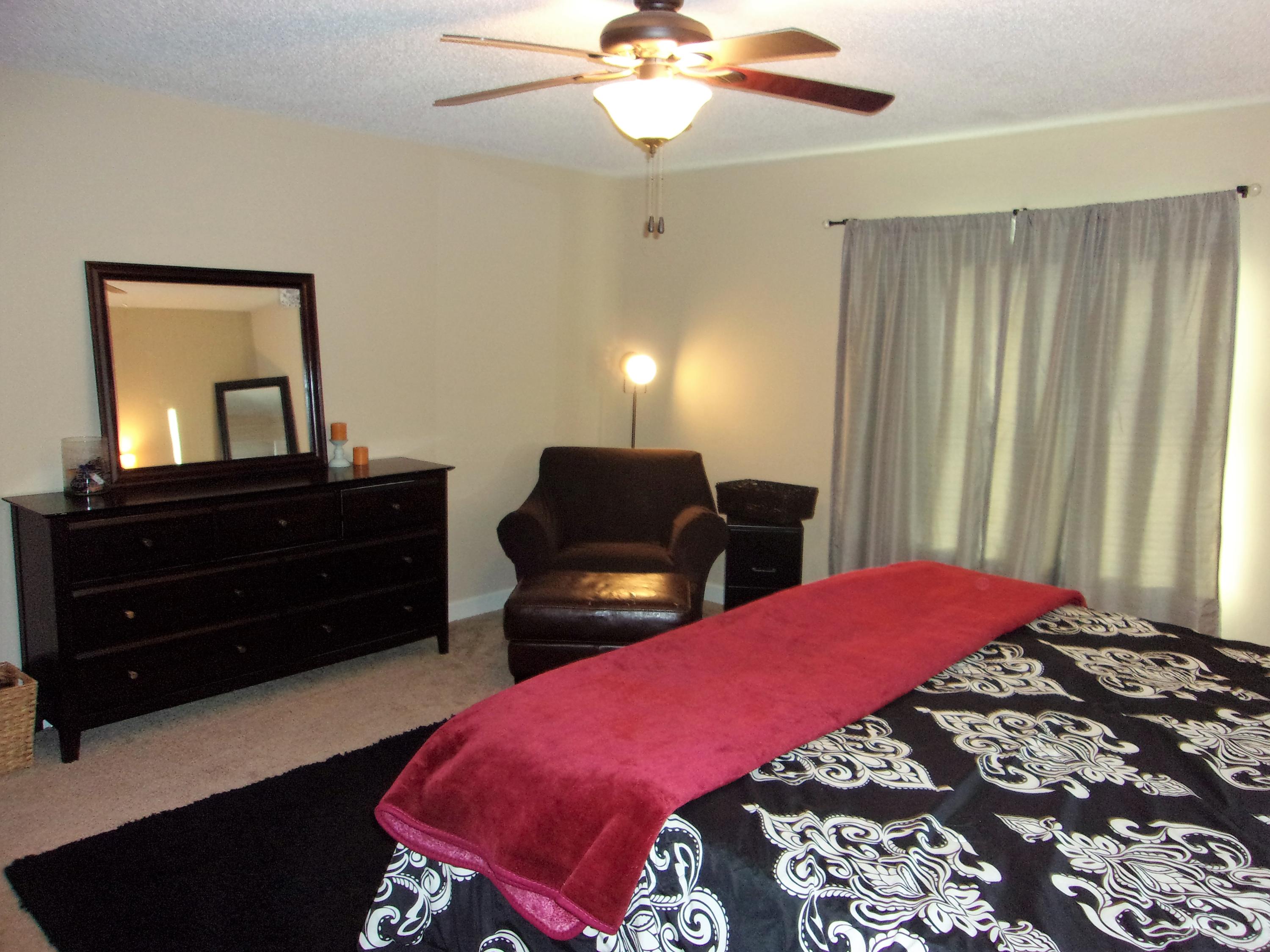 1422 Wilson Road Knoxville, TN 37912 - Photo 9 of 21 100_1112