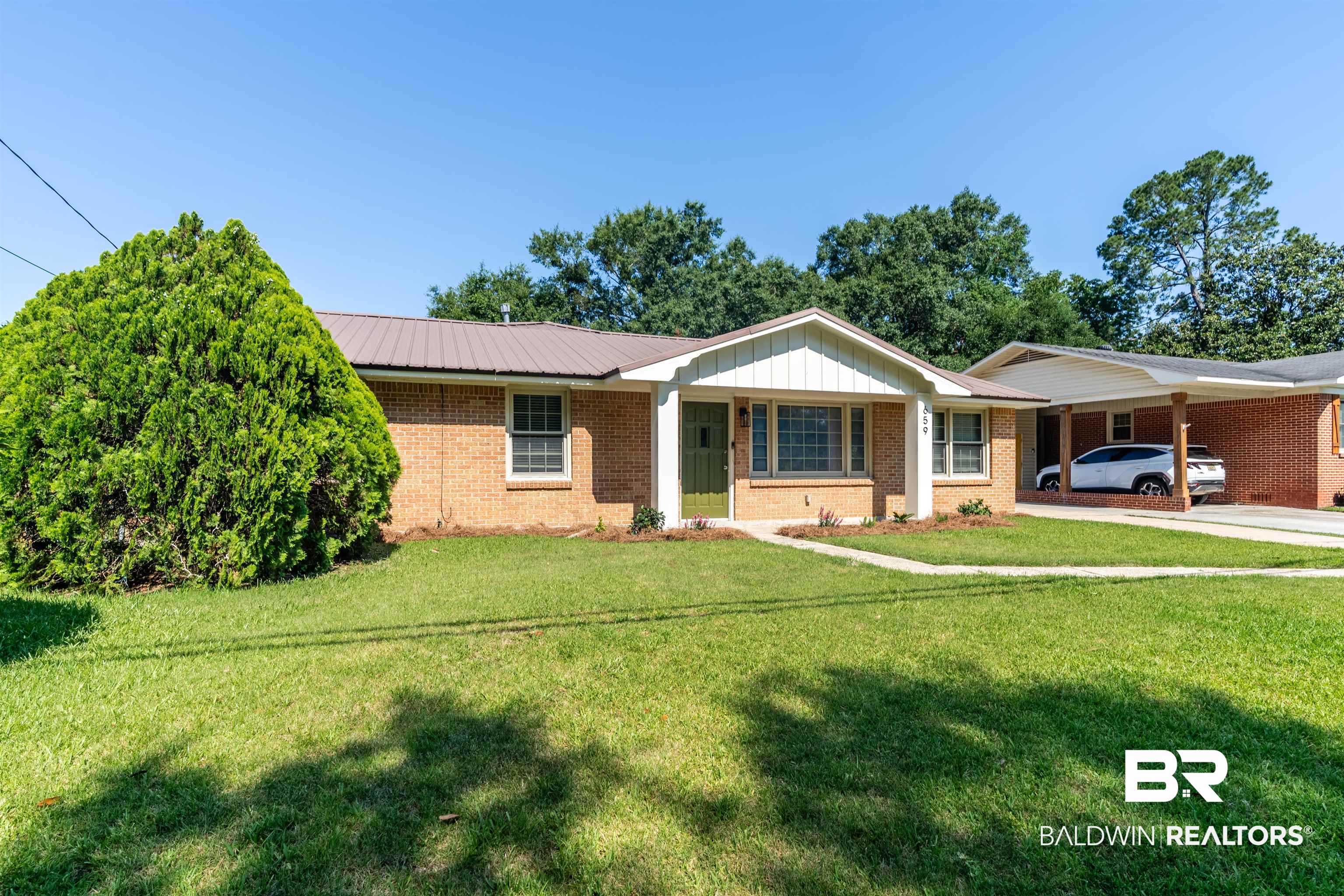 659 Grand Boulevard Mobile, AL 36611 - Photo 2 of 39