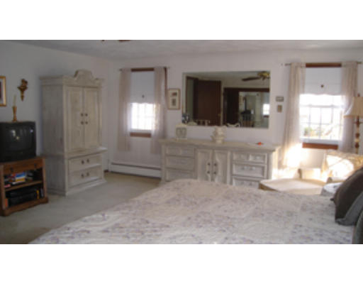 193 Fox Hill Road Burlington, MA 01803 - Photo 19 of 25 Gallery Image 19