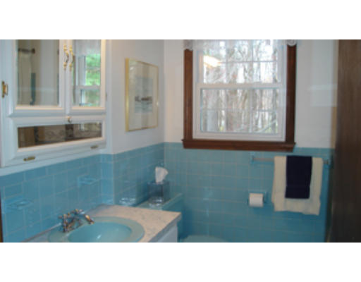 193 Fox Hill Road Burlington, MA 01803 - Photo 24 of 25 Gallery Image 24