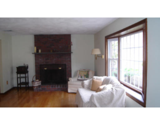 193 Fox Hill Road Burlington, MA 01803 - Photo 9 of 25 Gallery Image 9