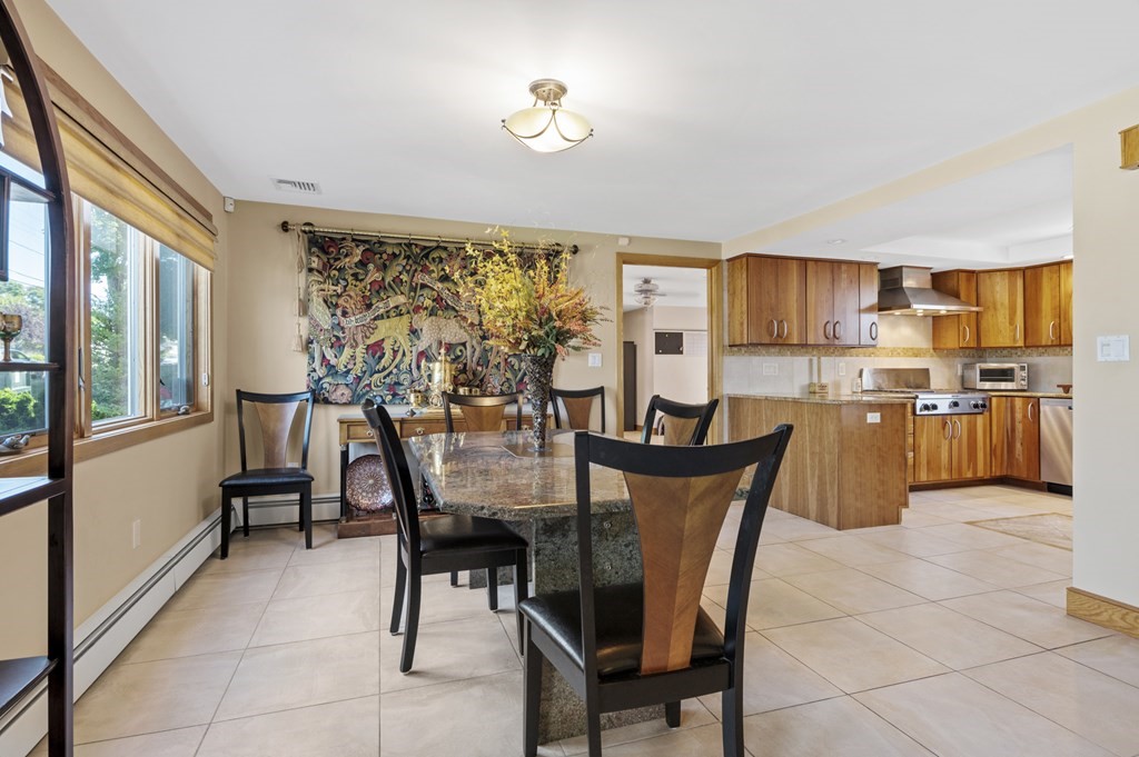 3 Bradford Road Danvers, MA 01923 - Photo 12 of 33 Gallery Image 12