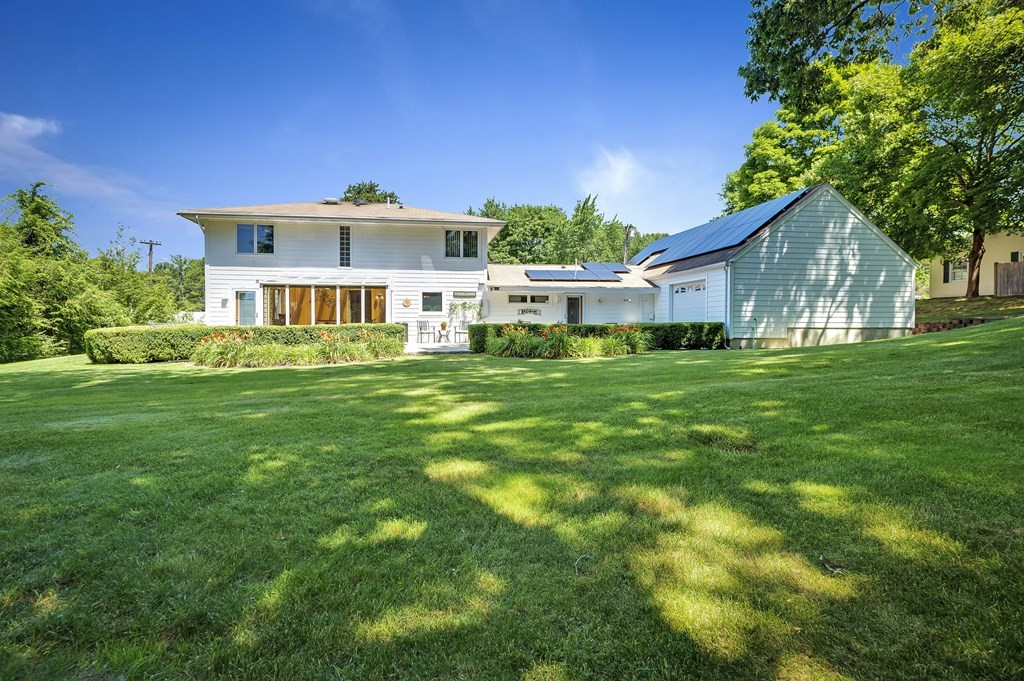 3 Bradford Road Danvers, MA 01923 - Photo 7 of 33 Gallery Image 7