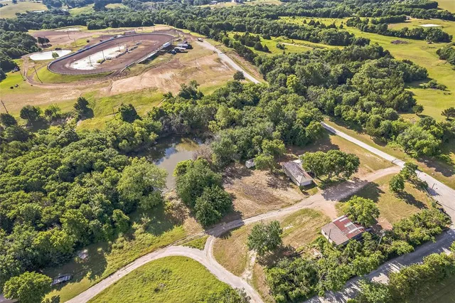 $275,000 | 37 Busby Lane, Bells, TX 75414