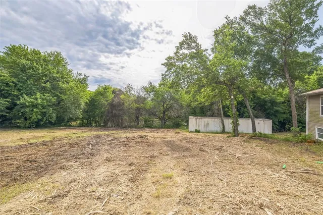 $275,000 | 37 Busby Lane, Bells, TX 75414