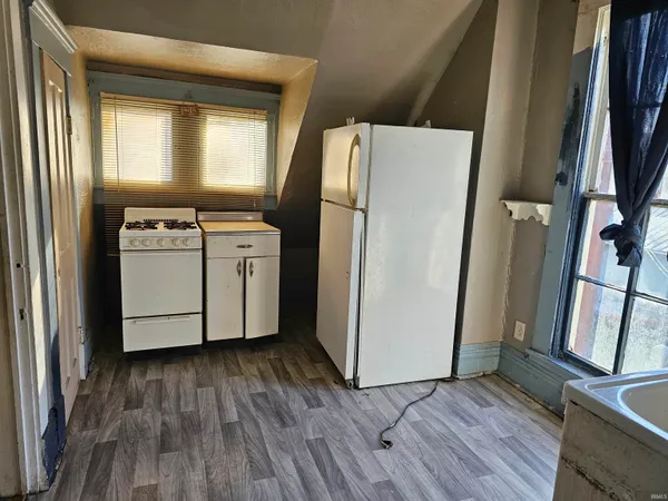 $159,900 | 1003 North Street, Logansport, IN 46947