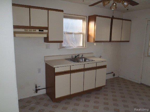 10454 Pardee Road Taylor, MI 48180 - Photo 7 of 10 PC180069-mfsopt.jpg