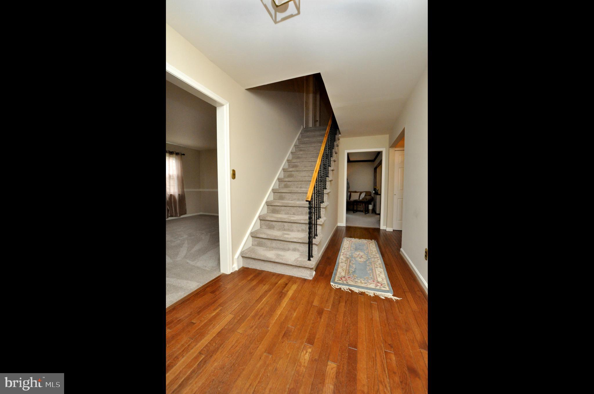 7 Verona Road Marlton, NJ 08053 - Photo 10 of 19 Entry Hall Staircase