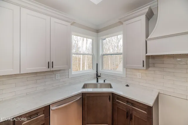 $574,900 | 328 Nuhya Lane, Loudon, TN 37774