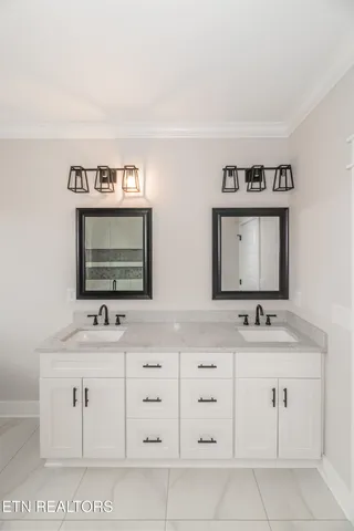 $574,900 | 328 Nuhya Lane, Loudon, TN 37774