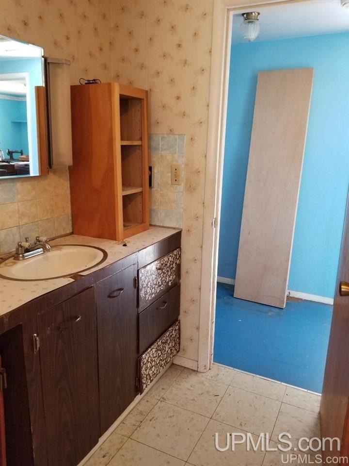 5218 River Road Manistique, MI 49854 - Photo 16 of 21 Gallery Image 16