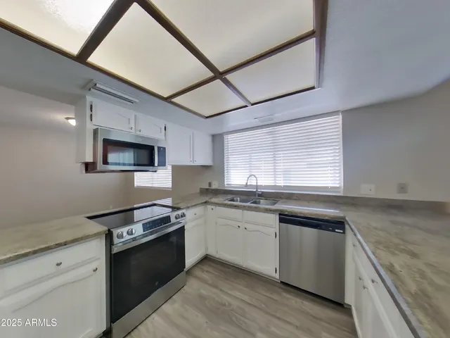 $2,279 | 1550 East Kramer Street, Mesa, AZ 85203