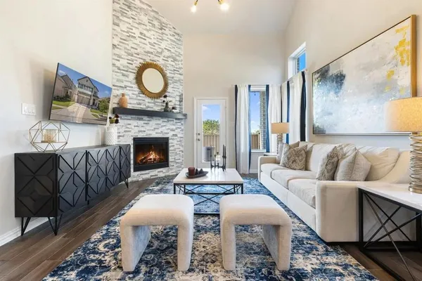 $3,150 | 816 Brenham Avenue, Celina, TX 75009