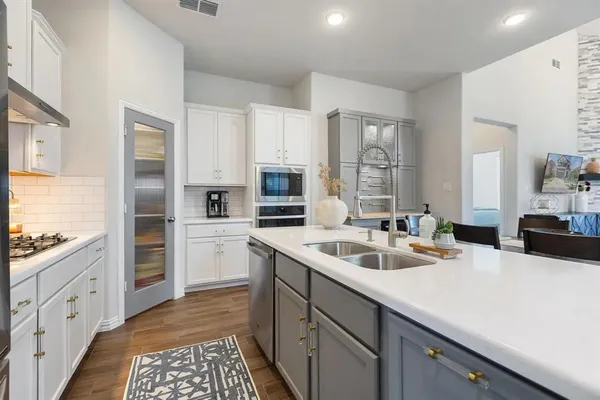 $3,150 | 816 Brenham Avenue, Celina, TX 75009