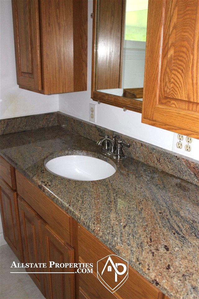 1203 Elms Road Flint, MI 48532 - Photo 8 of 32