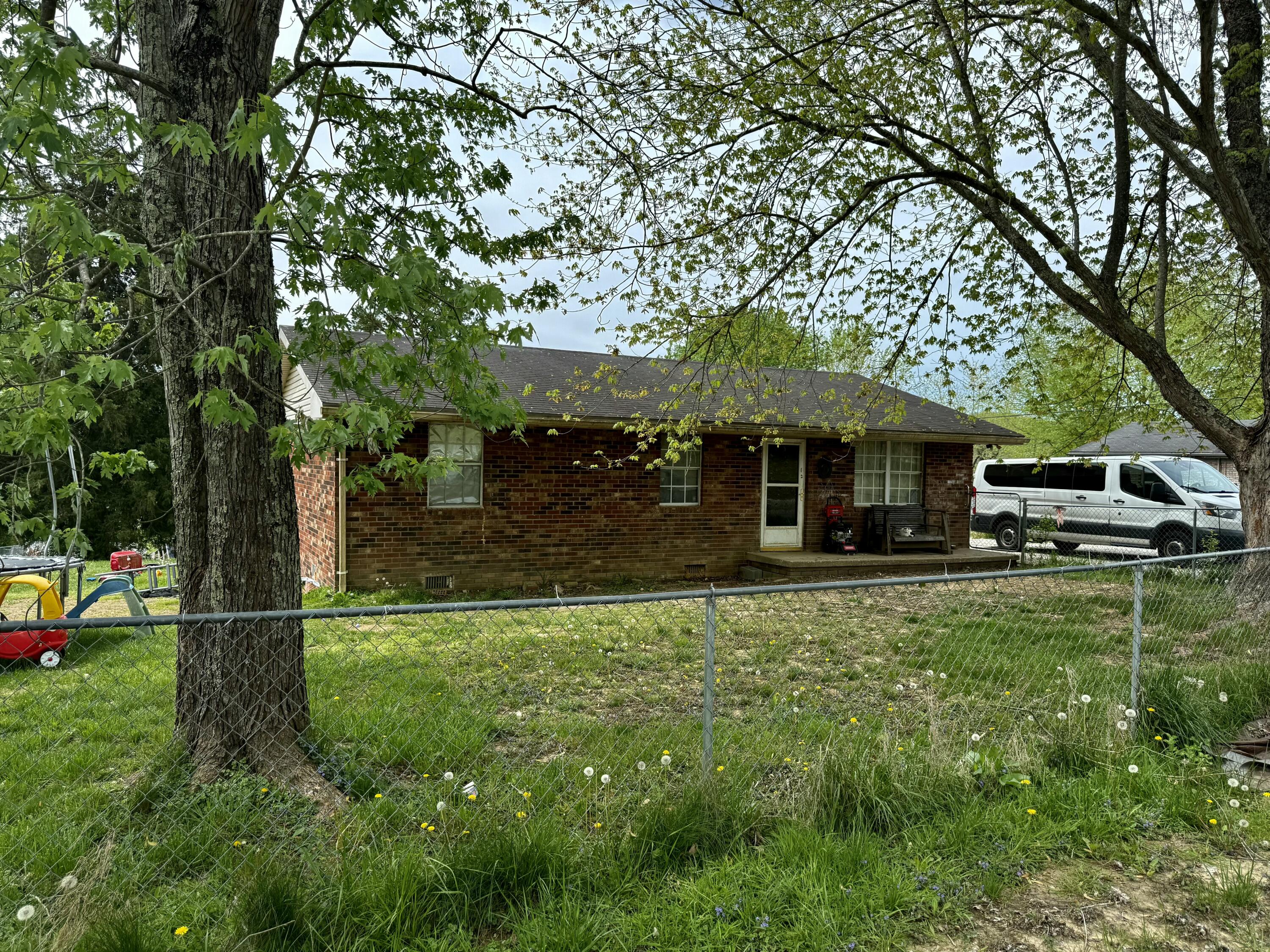 25 South Spring Street Morehead, KY 40351 - Photo 1 of 12 tempImageDM9j7l