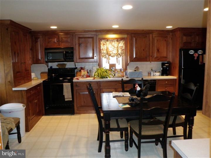 1306 Hendricks Road Red Hill, PA 18073 - Photo 7 of 24