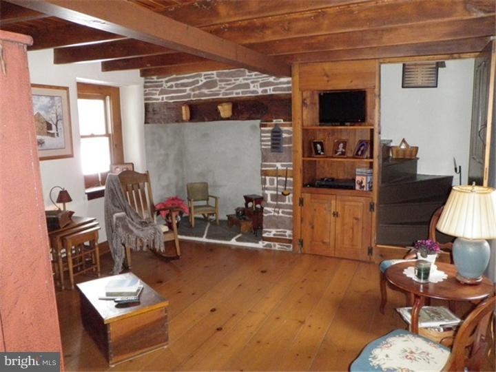 1306 Hendricks Road Red Hill, PA 18073 - Photo 9 of 24