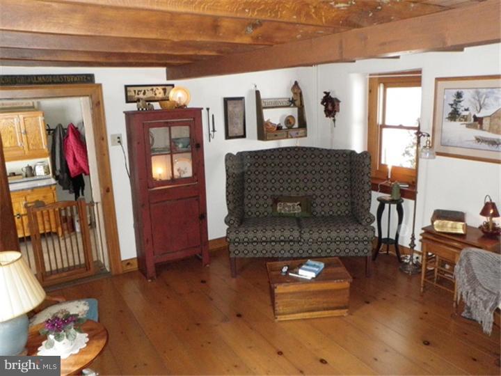 1306 Hendricks Road Red Hill, PA 18073 - Photo 10 of 24
