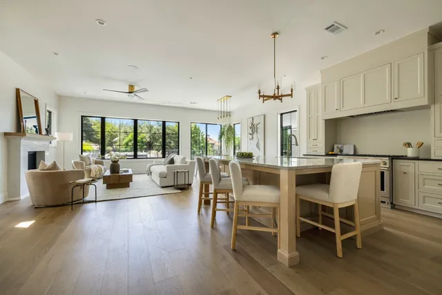 $2,250,000 | 701 Hi Circle North, Unit B, Horseshoe Bay, TX 78657