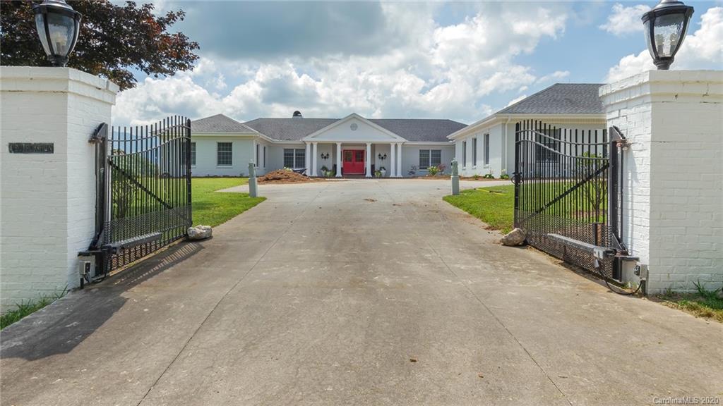 509 Cabbage Patch Road Burnsville, NC 28714 - Photo 1 of 48 Gallery Image 1