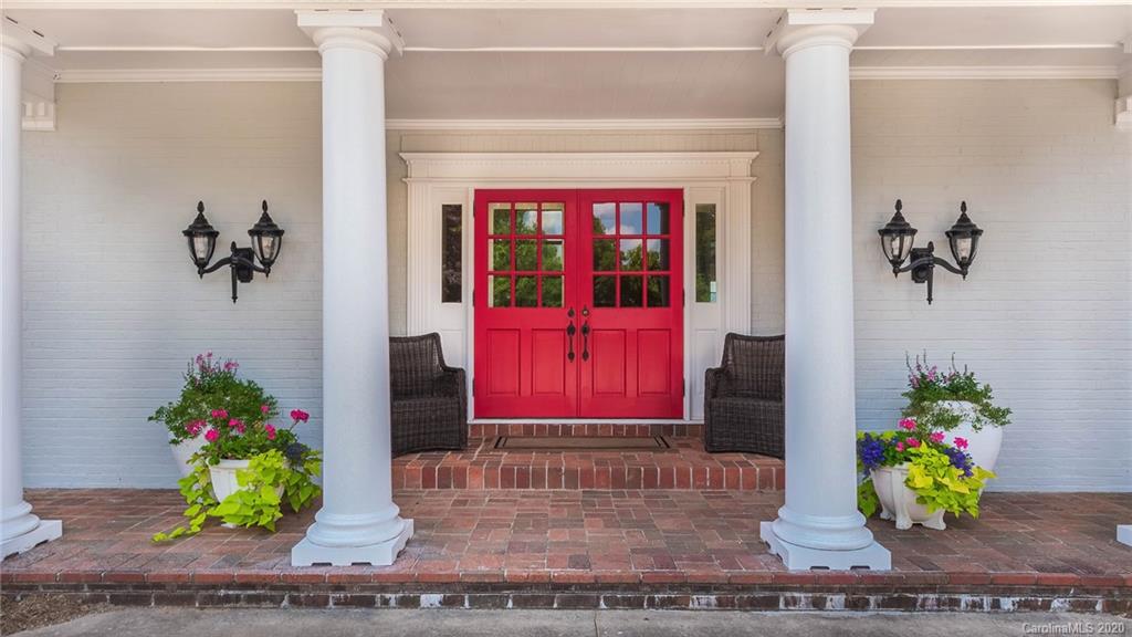 509 Cabbage Patch Road Burnsville, NC 28714 - Photo 2 of 48 Gallery Image 2