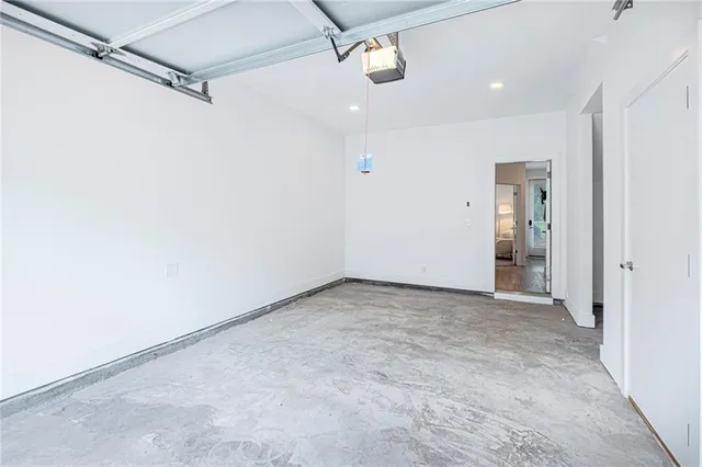 $3,177 | 72 Milton Avenue Southeast, Unit 802, Atlanta, GA 30315