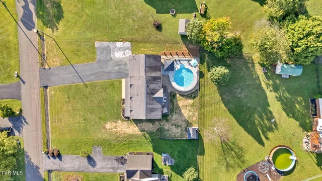 $489,899 | 15346 Woodstone Circle, Bristol, VA 24202