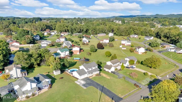 $489,899 | 15346 Woodstone Circle, Bristol, VA 24202