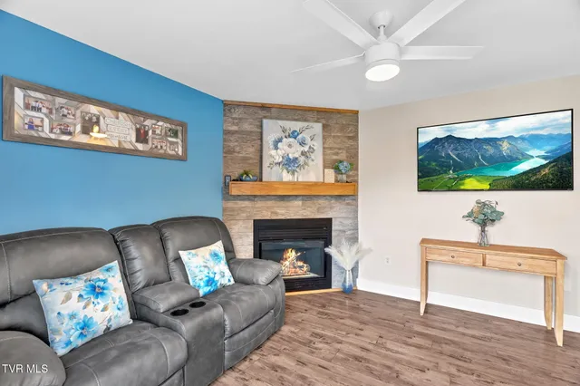 $489,899 | 15346 Woodstone Circle, Bristol, VA 24202