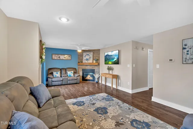 $489,899 | 15346 Woodstone Circle, Bristol, VA 24202