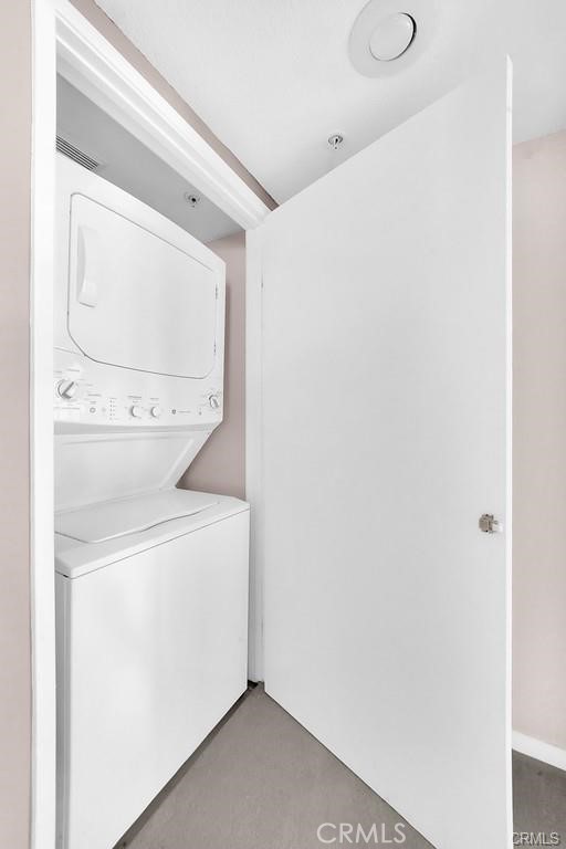 104 South Cross Creek Road, Unit M Orange, CA 92869 - Photo 18 of 34 a utility room with dryer and washer