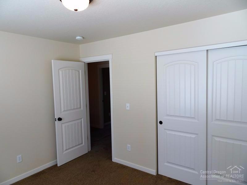 61075 Parrell Road Bend, OR 97702 - Photo 25 of 25 Bedroom #4.