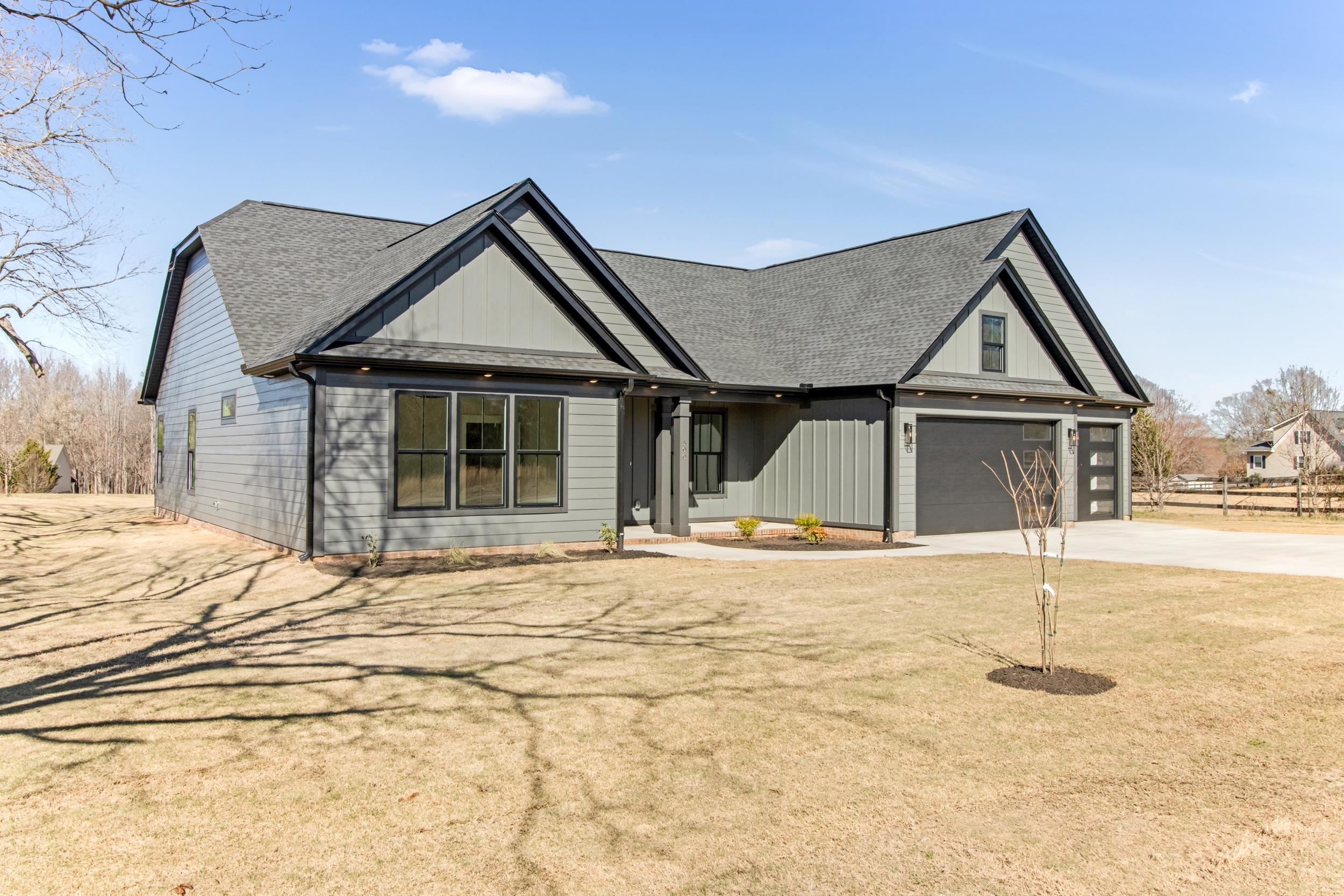 590 Ben Johnson Road Inman, SC 29349 - Photo 3 of 41