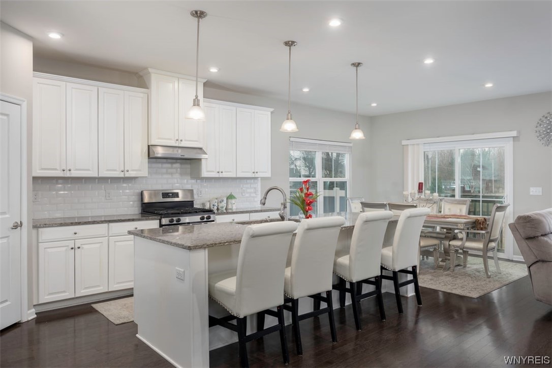 2070 Youngs Road Amherst, NY 14051 - Photo 3 of 24