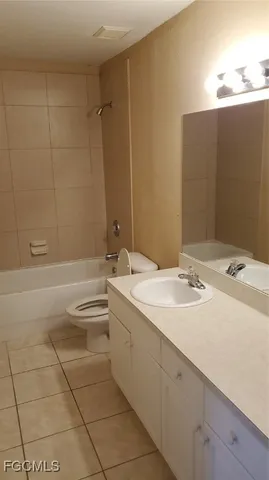 $1,600 | 1013 Butler Street East, Lehigh Acres, FL 33974