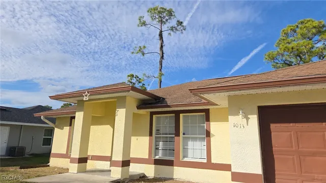 $1,600 | 1013 Butler Street East, Lehigh Acres, FL 33974