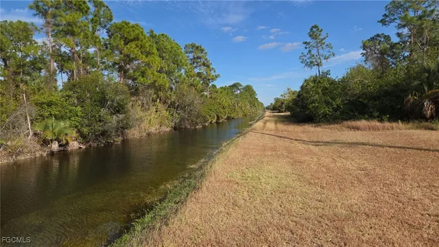 $1,600 | 1013 Butler Street East, Lehigh Acres, FL 33974
