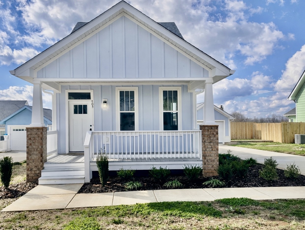 105 North Shephard Street Winchester, TN 37398 - Photo 1 of 23