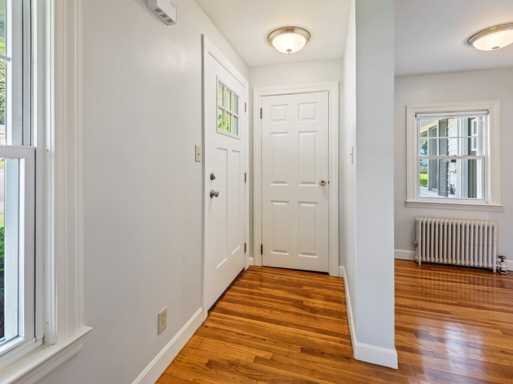 76 Robillard Street Gardner, MA 01440 - Photo 4 of 38