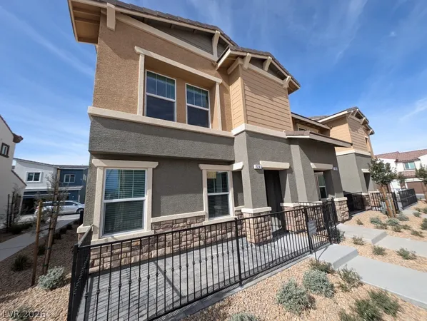 $1,975 | 924 Violet Heron Street, Henderson, NV 89011