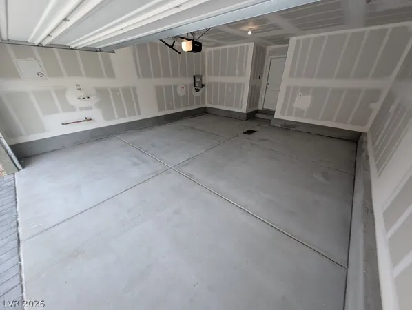 $1,975 | 924 Violet Heron Street, Henderson, NV 89011