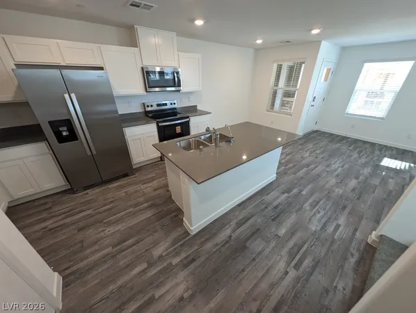 $1,975 | 924 Violet Heron Street, Henderson, NV 89011