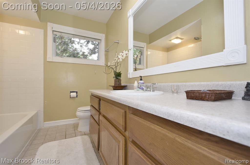 2687 Heathfield Road Bloomfield Hills, MI 48301 - Photo 17 of 20
